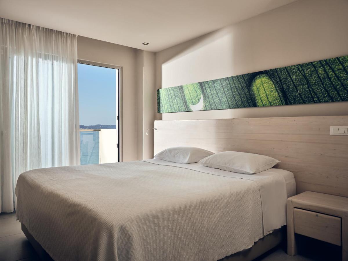 Hotel Ionian Hill 4*